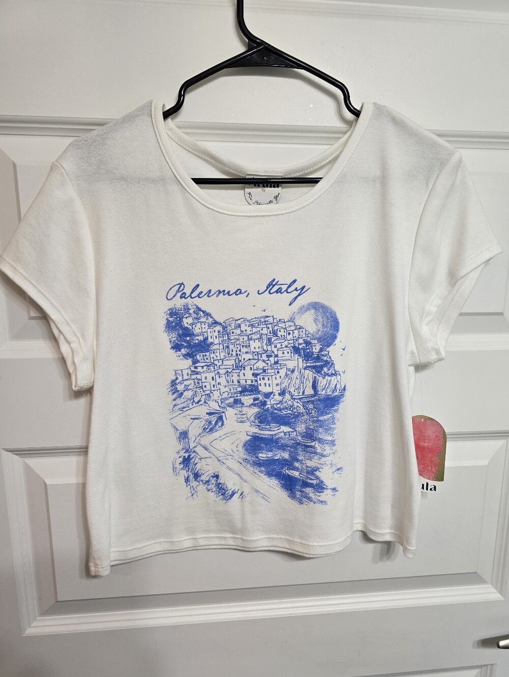 NWT- ARULA White Short Sleeve Tee with Blue Palermo Graphic